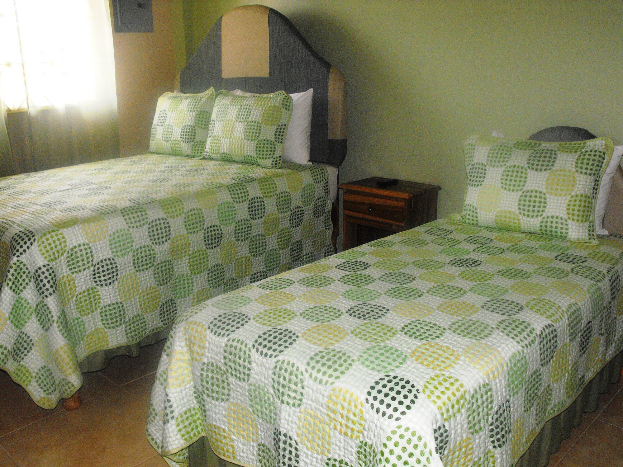 Hotel Tropik Leadonna Montego Bay Exteriér fotografie